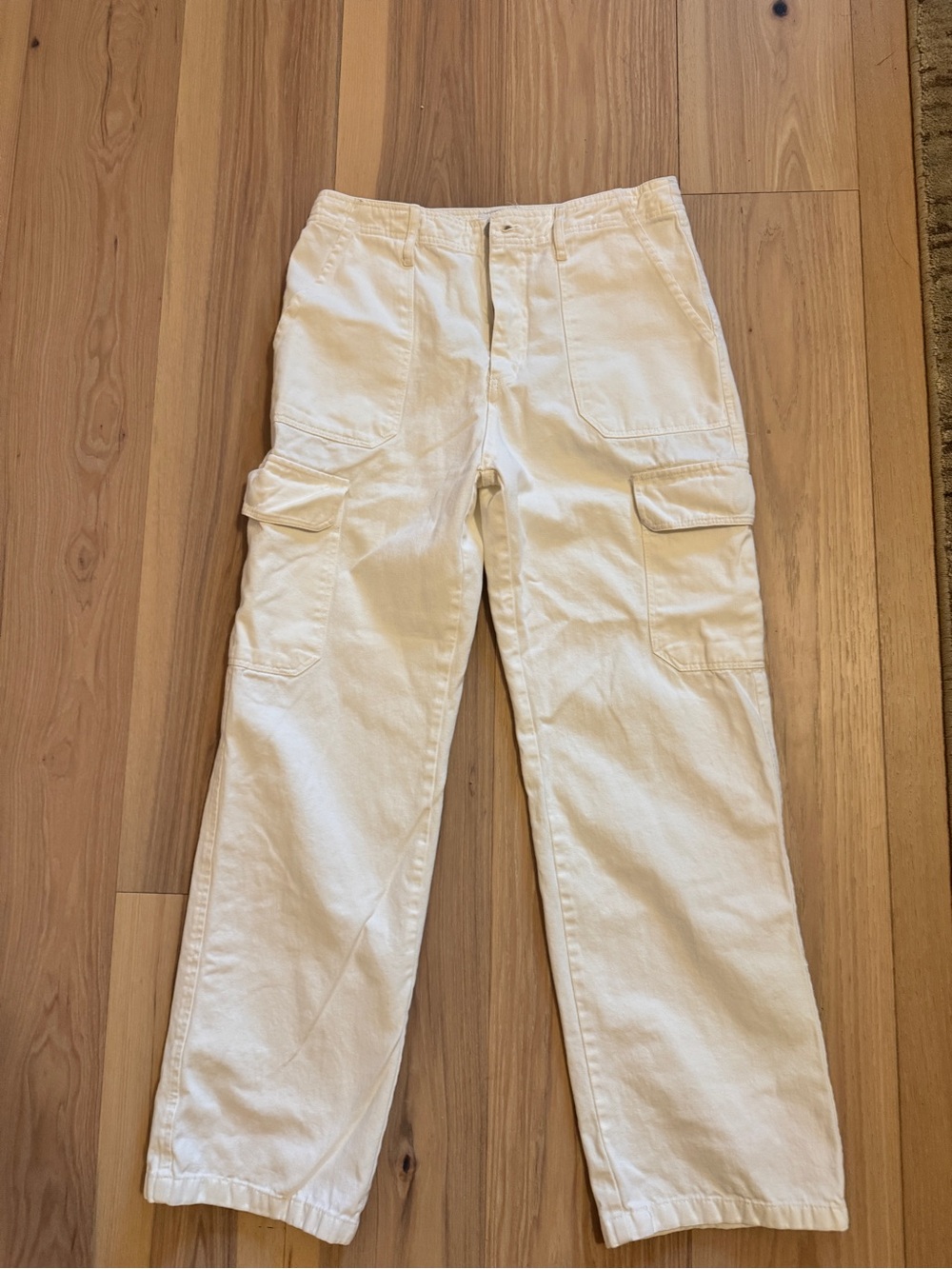 Women’s White Cargo Pants - Classic Pocket Utility Style